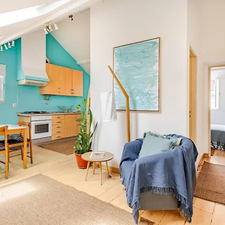 Apartment Trendy Loft In The Heart Of The City! Lisbon