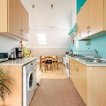 Апартаменты Trendy Loft In The Heart Of The City! *